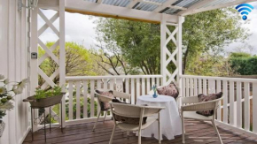 Hollyoak Cottage